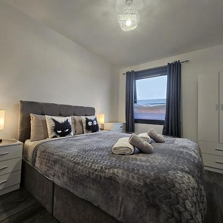 Regina Apartment In Fort William Exterior foto